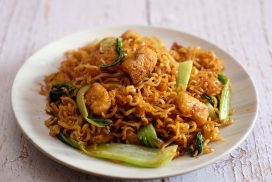 Easy Maggi Mee Goreng - 5 Ingredients + 10 Minutes - New Malaysian Kitchen